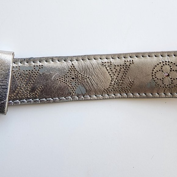 LOUIS VUITTON - AUTHENTIC LV METALLIC SILVER LEATHER PERFORATED MAHINA BELT - Picture 6 of 15